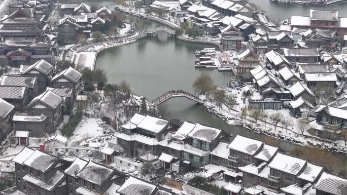 开封地标雪景开封龙亭公园龙亭大殿雪景航拍