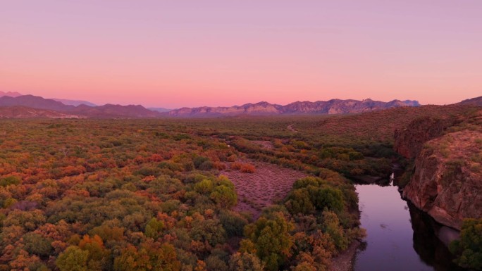 盐河，亚利桑那州国外外国秋季秋天秋意深秋