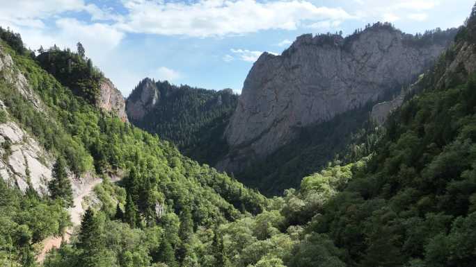 甘肃 迭部县 扎尕那 山脉