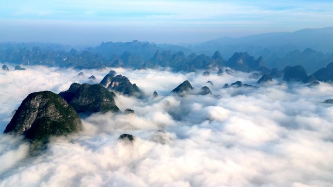 航拍桂林山川日出云海