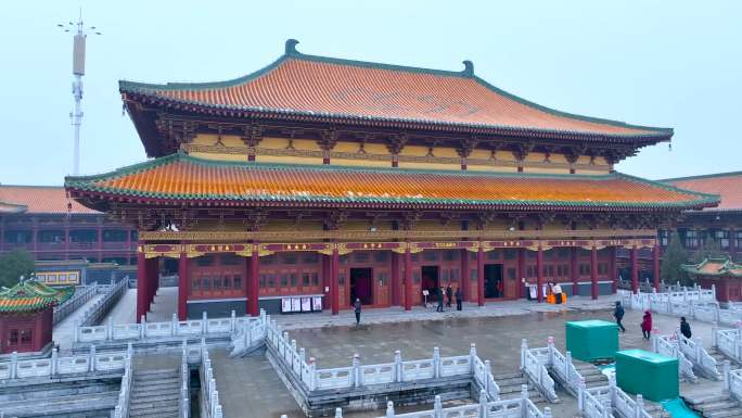 雪中隆兴寺