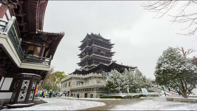 济南超然楼下雪