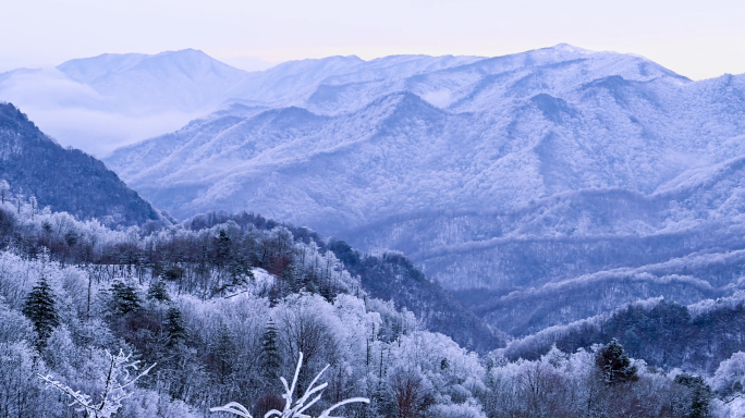 航拍大巴山雪山 冰河