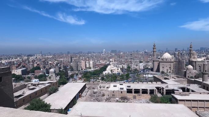 埃及开罗市中心全景鸟瞰图。平移镜头