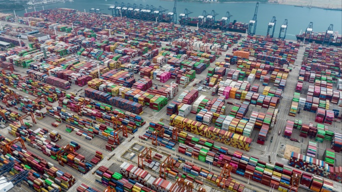 4K正版深圳港口集装箱繁忙运输航拍素材