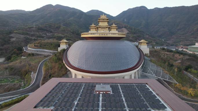 浙江宁波溪口雪窦山弥勒圣坛