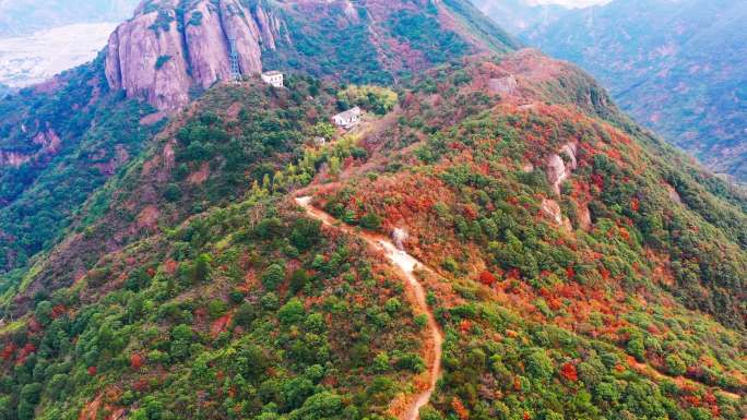 台州市黄岩区，九峰山顶，丫髻岩