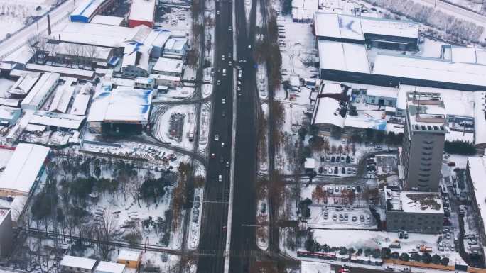 城市开发区下雪航拍