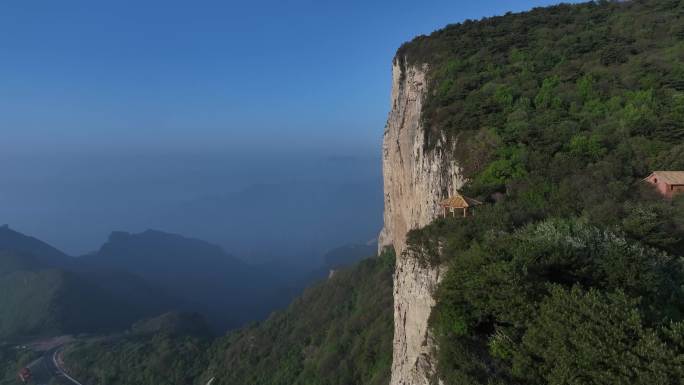 航拍山脉太行山板山