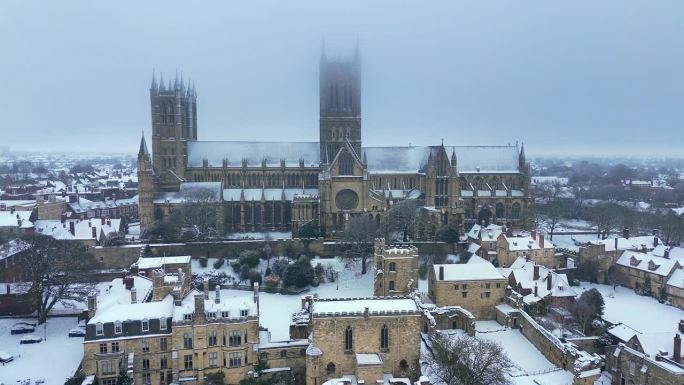 林肯市冬季被雪覆盖的鸟瞰图