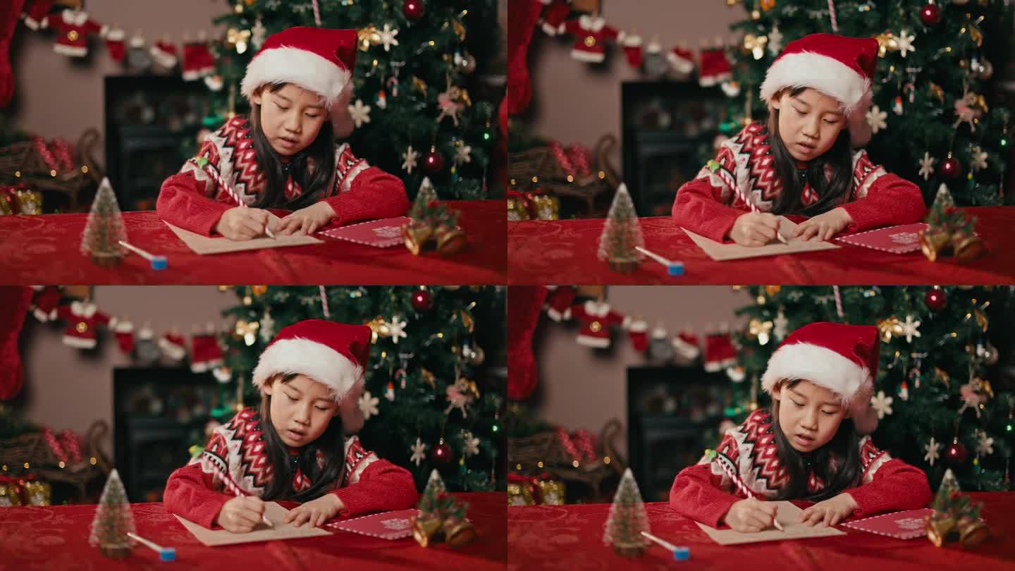 小女孩给圣诞老人写信