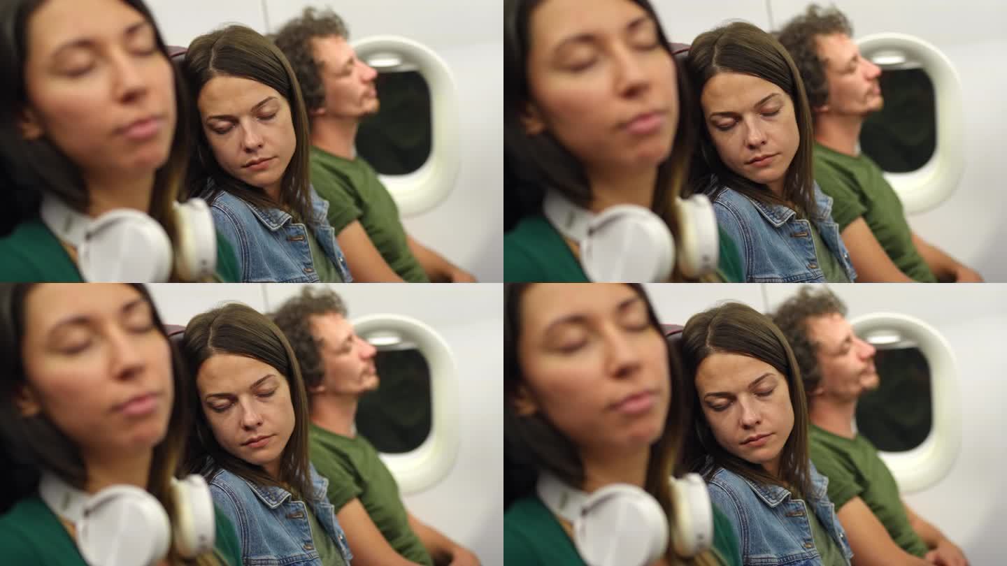 乘客在夜间航班上睡觉