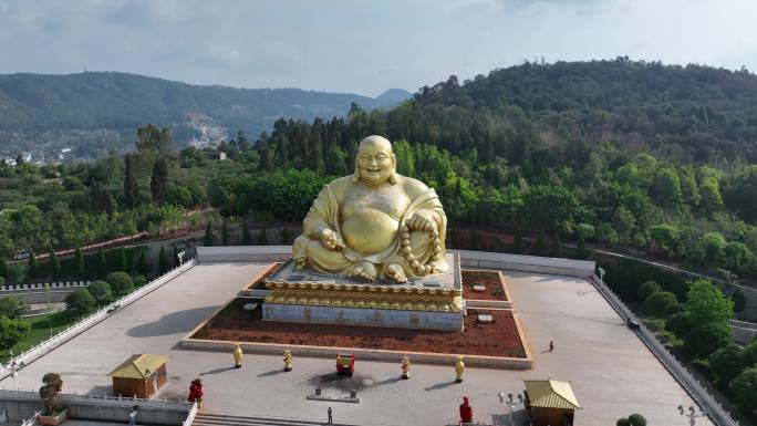 航拍弥勒大佛环绕镜头红河弥勒市弥勒寺