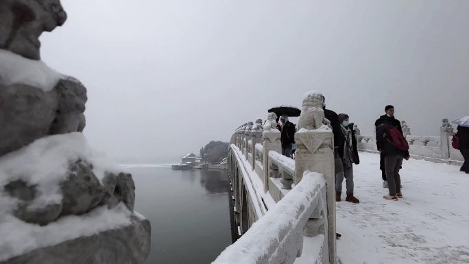 北京颐和园公园下雪美景水墨画景色36