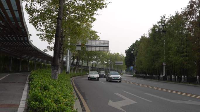 4K实拍，广州黄埔非机动车道与宽阔的马路