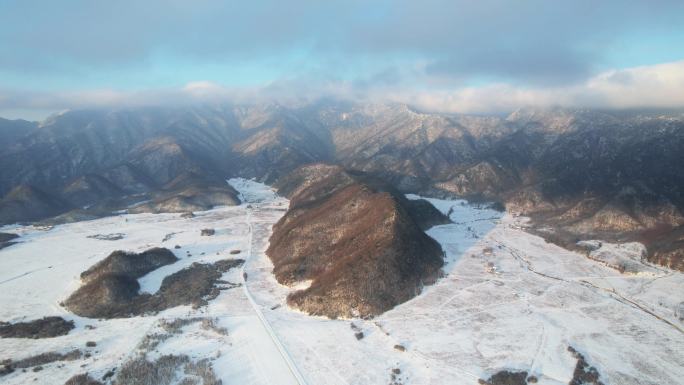 航拍湖北旅游神农架林区冬天雪景