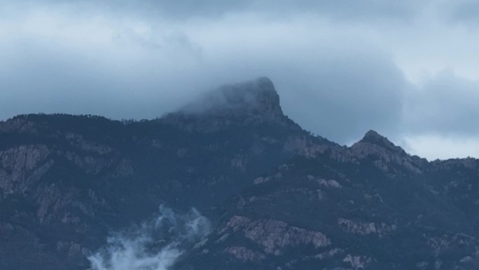 泰山雨后云雾延时