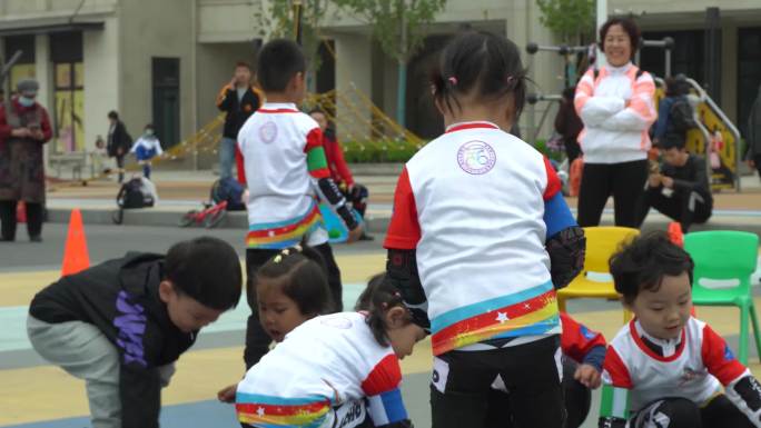 儿童平衡车比赛