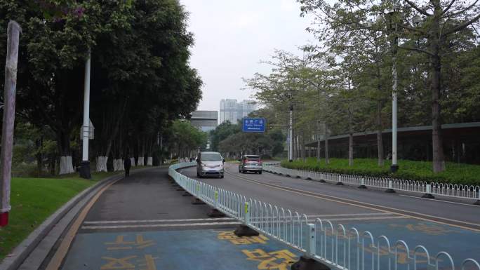 4K实拍，羊城广州黄埔市民广场宽阔的马路