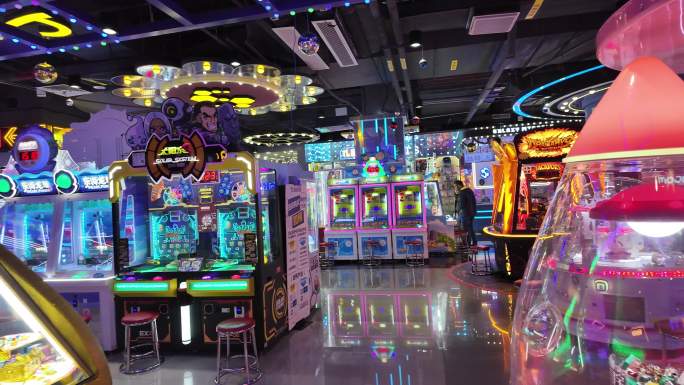 广东佛山商场内的一家游戏游艺城