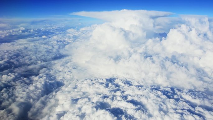 4K万米高空云层