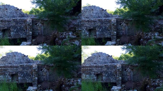 残存的石墙见证了布特林特古城，揭开了考古时代的故事
