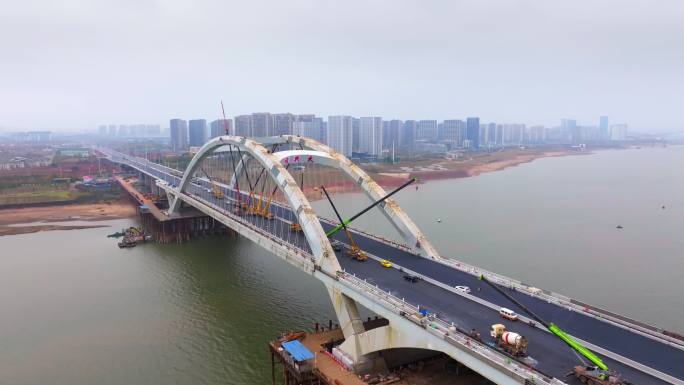 南昌复兴大桥建设施工现场