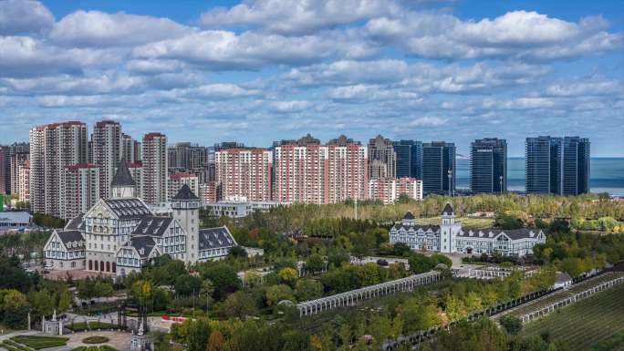 烟台城市空镜卡斯特酒庄中景