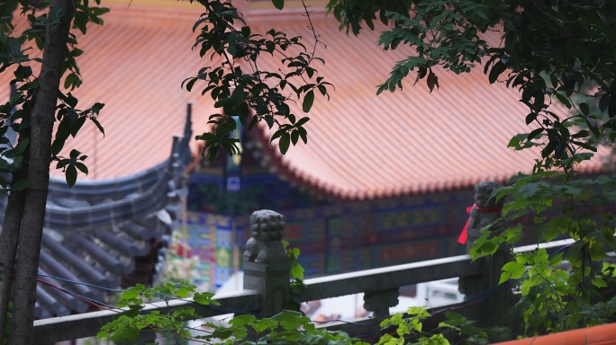 湖北省武汉市宝通寺下午建筑的透光和光影