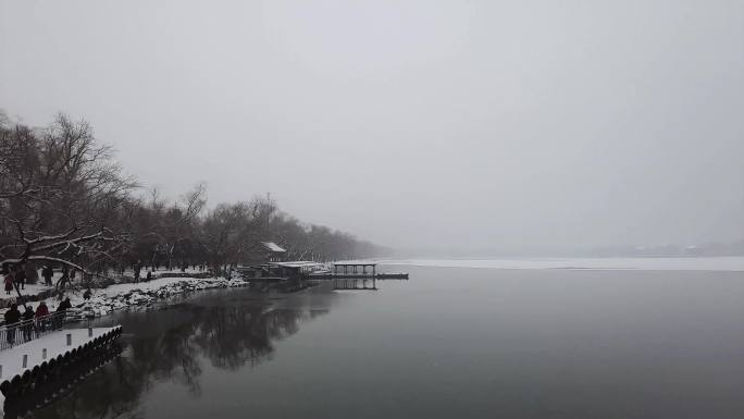 北京颐和园公园下雪美景水墨画景色26