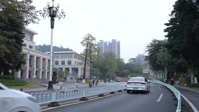 4K实拍广州黄埔市民广场行政中心前的马路