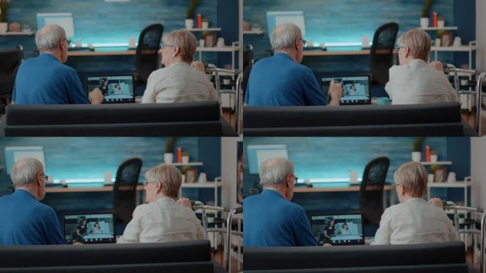 老年人在医院与亲人进行视频会议