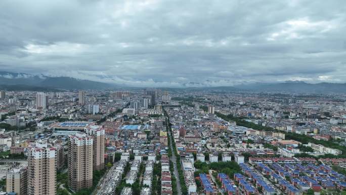 高空航拍云南德宏瑞丽市城市街道小区