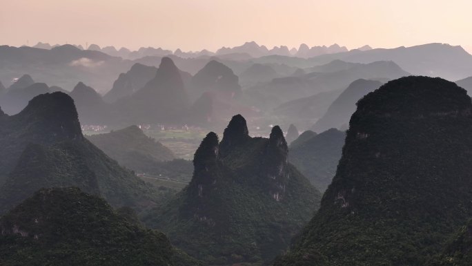 桂林山峰