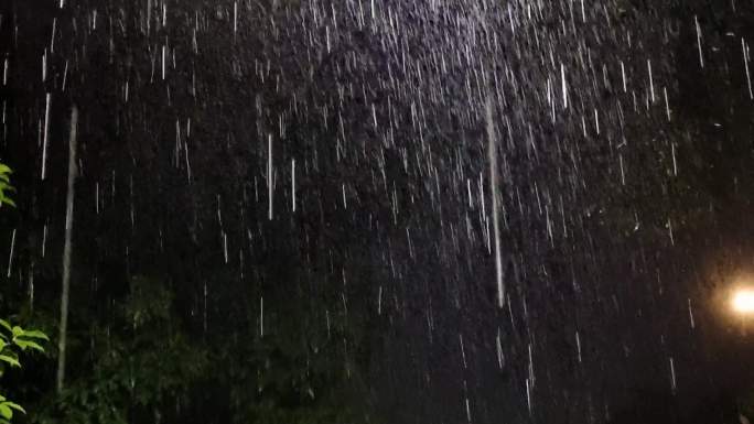 夜雨雨夜雨景黑夜雷电雷雨雷鸣雷雨电闪