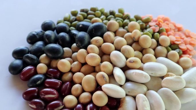 多种豆类植物有机蛋白质，对身体健康有益