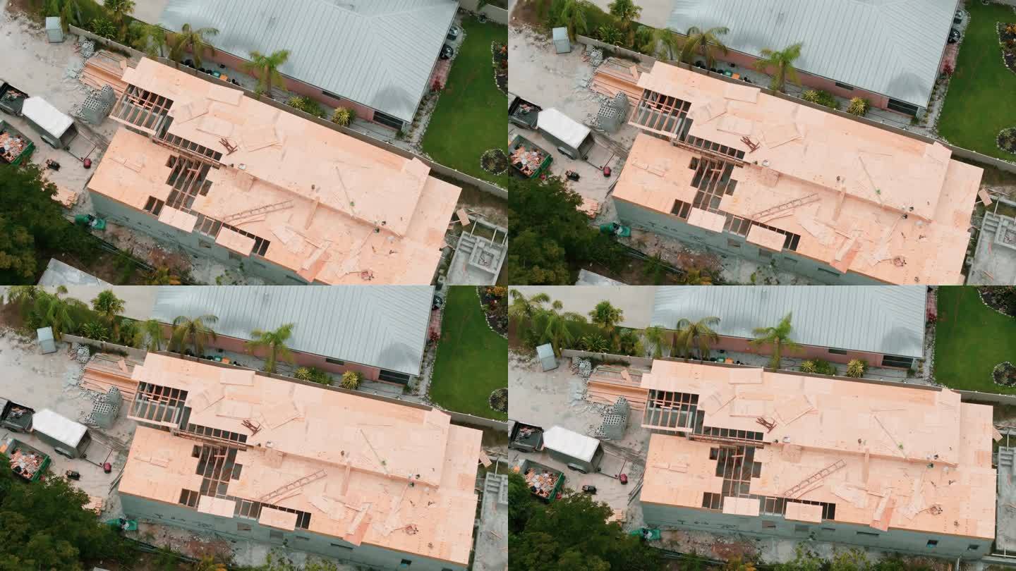 佛罗里达房屋家庭建筑工地的元素。无人机自上而下拍摄的房屋建造画面