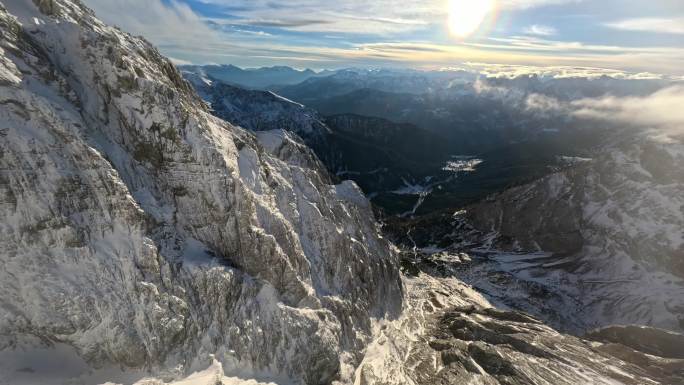 FPV航拍雪山雪景森林日出小屋高山滑雪场