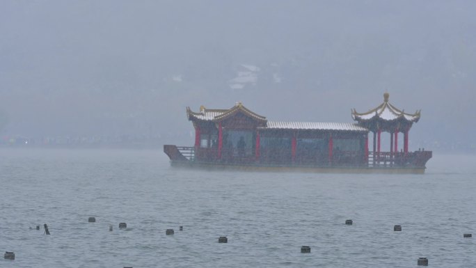 杭州西湖集贤亭雪景