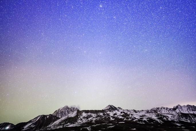 雅拉雪山拍摄双子座流星雨