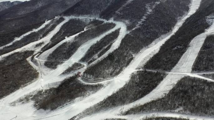 鳌山滑雪场