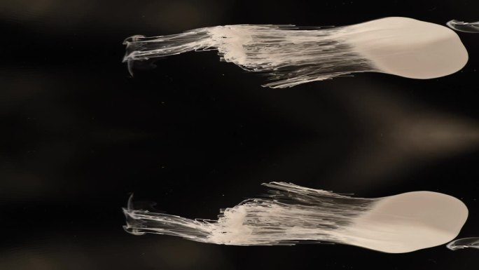 水母般的东西-精致的白色蕾丝图案移动，演变。不是CGI，是戏剧化的《果冻1》