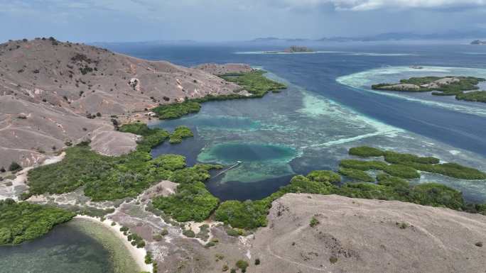原创印尼东努沙登加拉热带海岛自然风光航拍