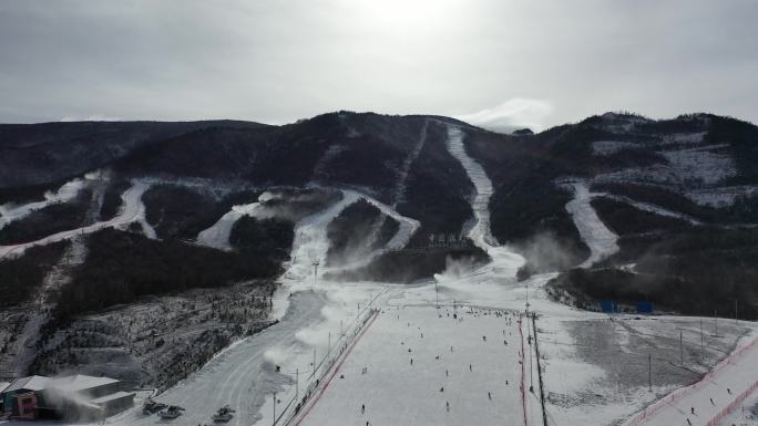 鳌山滑雪场