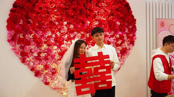 民政局 领结婚证 中国婚姻 浪漫 新人