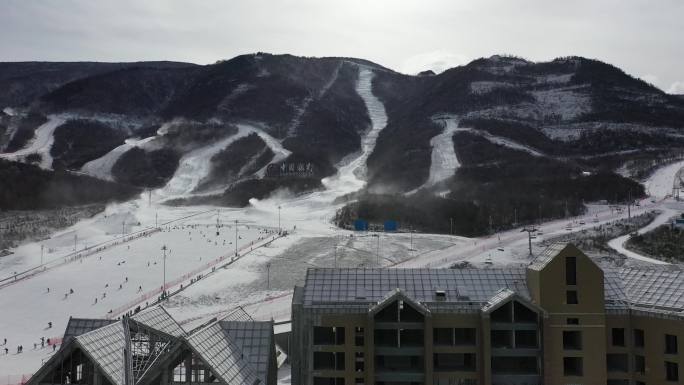 鳌山滑雪场