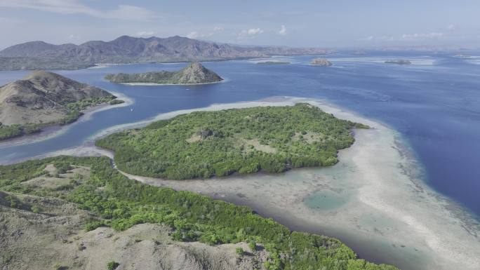 HDR印尼东努沙登加拉海岸线航拍自然风光