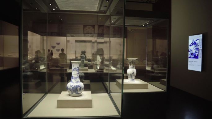 博物馆文物中国历史文化瓷器古书籍展览人群