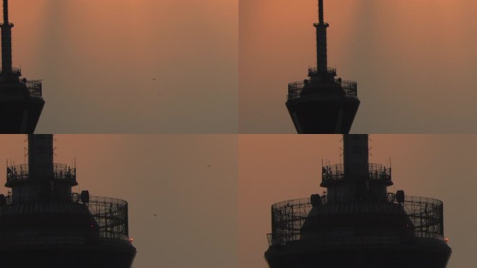 飞机飞过高塔 成都339 黄昏 黎明