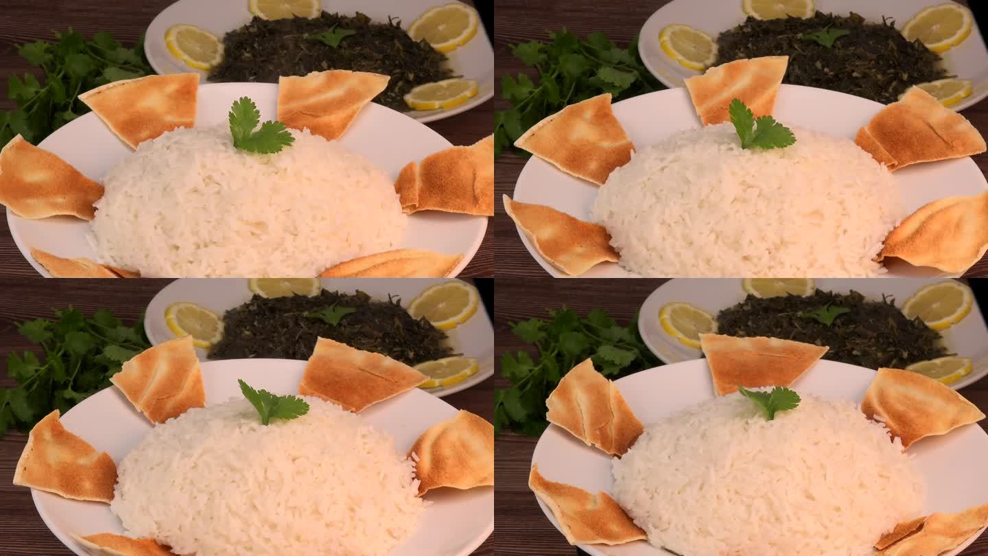 黎巴嫩食谱:穆卢克亚，米洛希亚，椰叶和香菜饭，烤皮塔饼